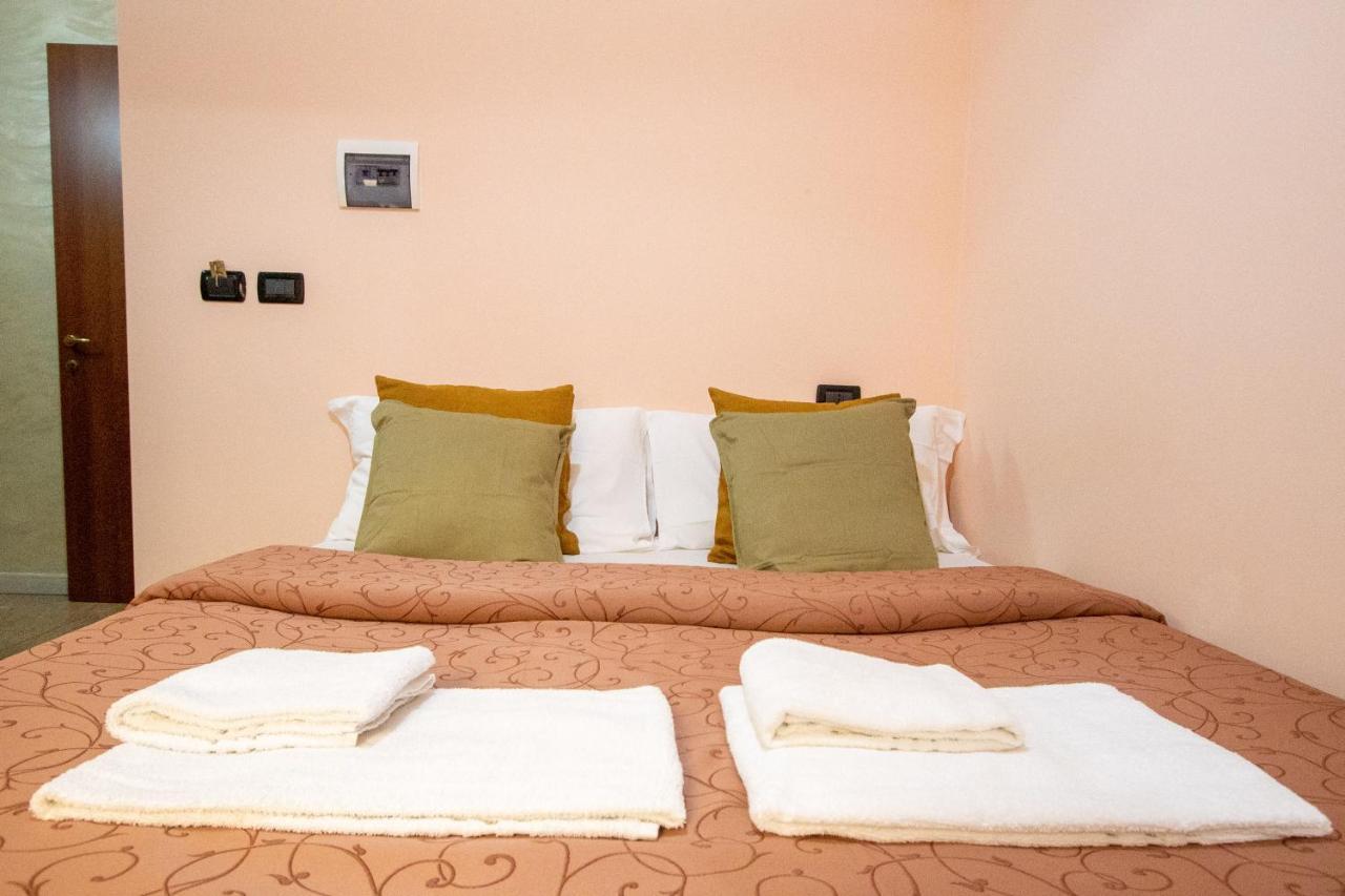 B&B Colorful Suite Yard 罗马 外观 照片