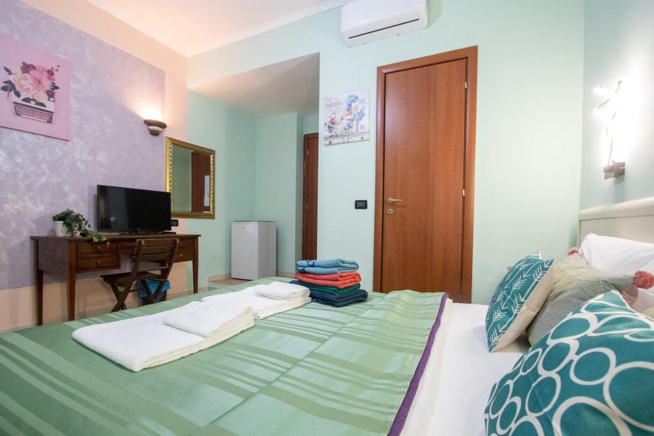 B&B Colorful Suite Yard 罗马 外观 照片